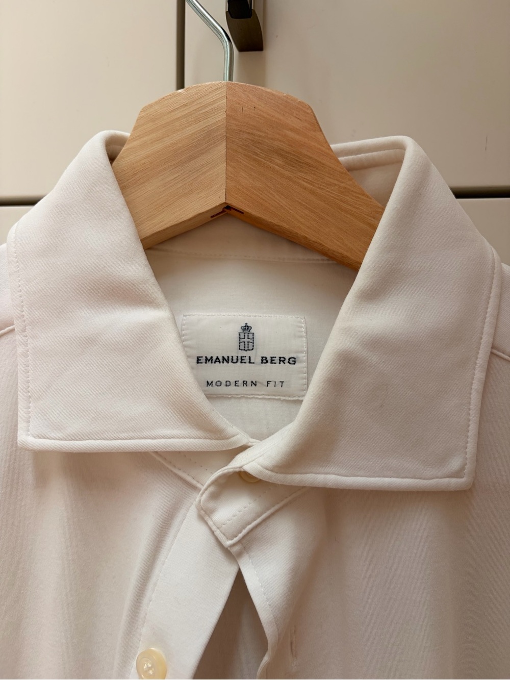 Men's Long-Sleeve Classic Dress Shirt in White - Picture 2 of 3
